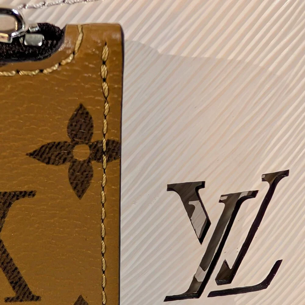 Louis Vuitton Quartz/Cream Marelle BB Tophandle Bag - Picture 4 of 16